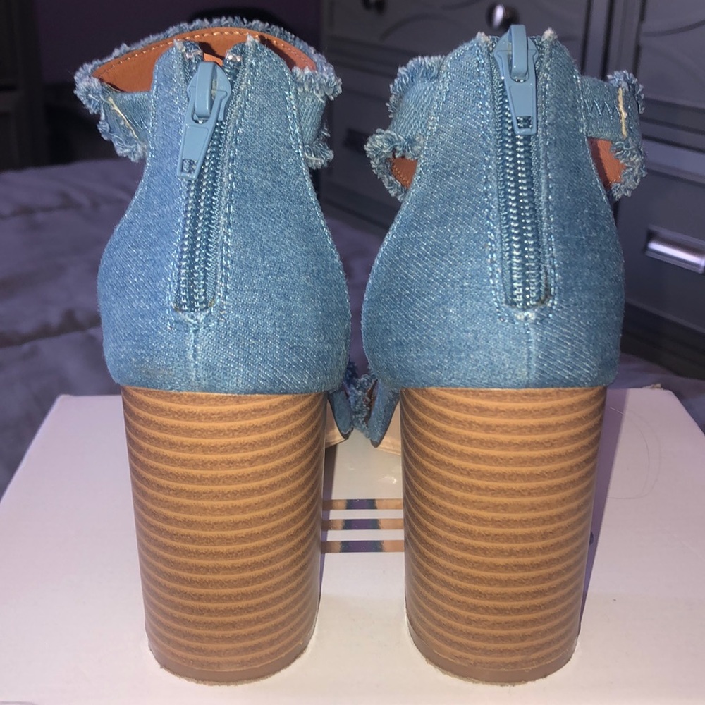 Denim heels - Picture 4 of 4